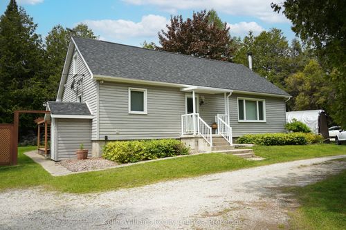 668 Pike Bay Rd, Northern Bruce Peninsula, ON, N0H2T0 | Card Image