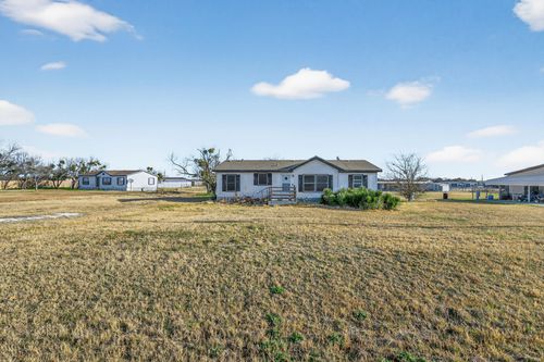 1550 Wild Horse Ln, Stephenville, TX, 76401-7813 | Card Image