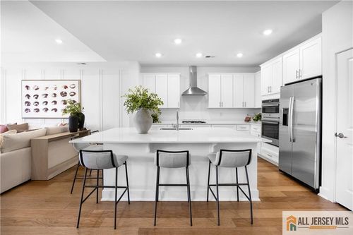4 Prado Rd, Monroe, NJ, 08831-1555 | Card Image