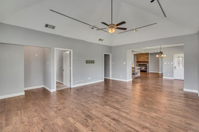2310 N Walnut Grove Rd, House other with 4 bedrooms, 4 bathrooms and null parking in Midlothian TX | Image 16