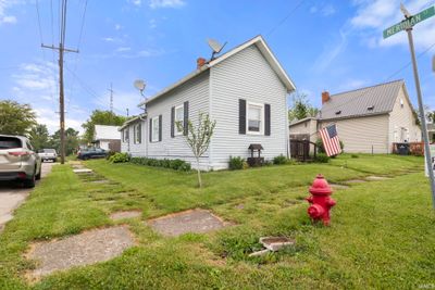 224 W Center Street, House other with 2 bedrooms, 1 bathrooms and null parking in Dunkirk IN | Image 2