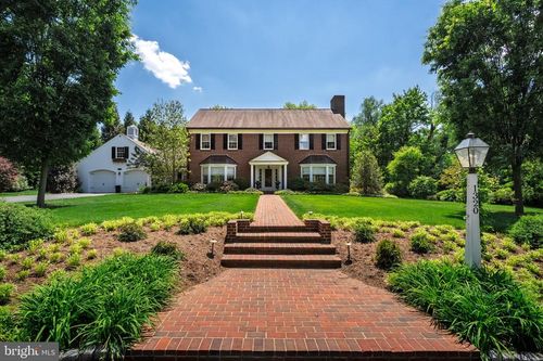 1320 Homestead Ln, LANCASTER, PA, 17603-2419 | Card Image