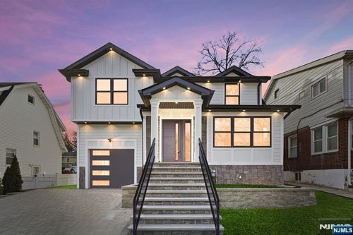 820 Elm Ave, Ridgefield, NJ, 07657-1209 | Card Image