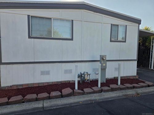 spc-122-2550 E Valley Pkwy, Escondido, CA, 92027-2946 | Card Image