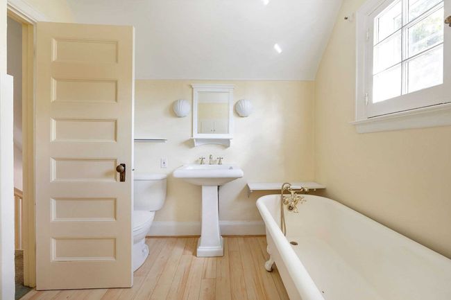 67 Chestnut Park Rd, House other with 5 bedrooms, 5 bathrooms and 4 parking in Toronto ON | Image 29