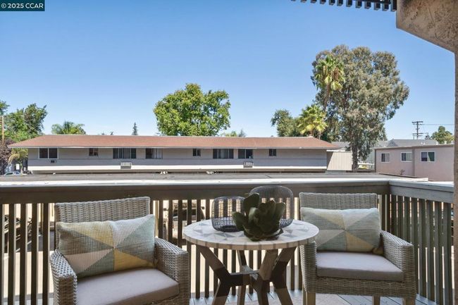 APT-109 - 155 Sharene Ln, Condo with 1 bedrooms, 1 bathrooms and 1 parking in Walnut Creek CA | Image 9