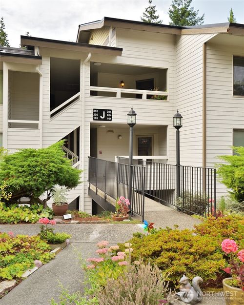 unit-j105-23401 Lakeview Dr, Mountlake Terrace, WA, 98043-2811 | Card Image