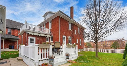 33 Artisan Trail, Markham, ON, L6C3C6 | Card Image