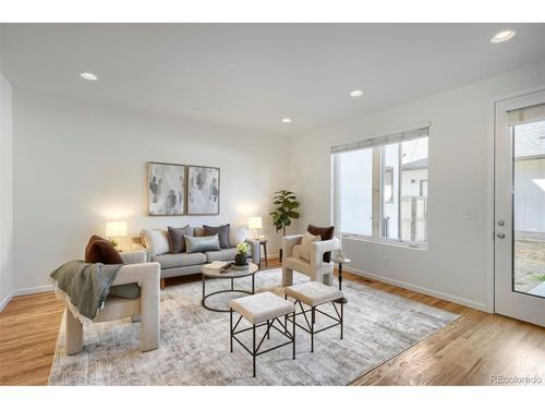 1031 Julian St, Denver, CO, 80204-3155 | Card Image