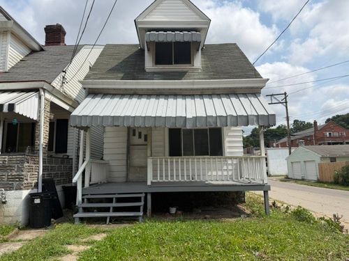 500 Russellwood Ave, Mc Kees Rocks, PA, 15136-3018 | Card Image