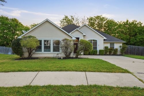 500 Hidden Meadow Ct, Desoto, TX, 75115-5096 | Card Image