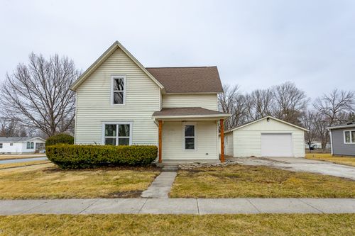 155 Nw 2nd St, Earlham, IA, 50072-7744 | Card Image