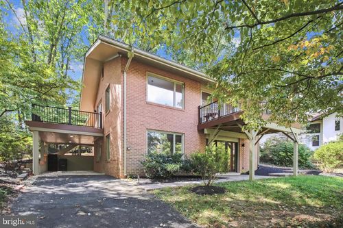 11221 S Shore Rd, RESTON, VA, 20190-4400 | Card Image