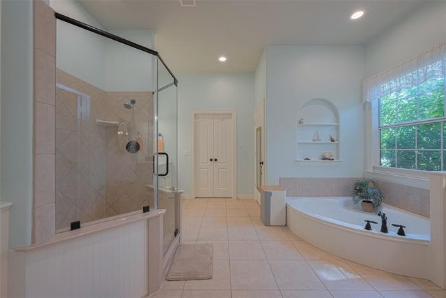 32802 Crestlake Blvd, House other with 4 bedrooms, 4 bathrooms and 3 parking in Magnolia TX | Image 16