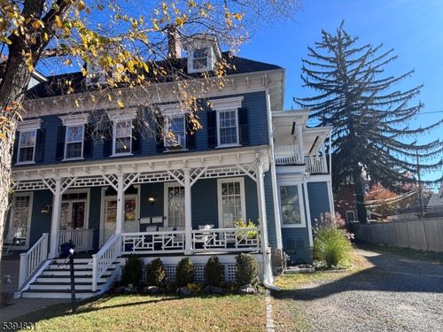 4 Perry St, Morristown, NJ, 07960-9447 | Card Image