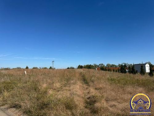 0000 Ne Kendall Wood Dr, Topeka, KS, 66617 | Card Image