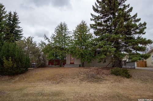 211 31st Street, Battleford, SK, S0M0E0 | Card Image