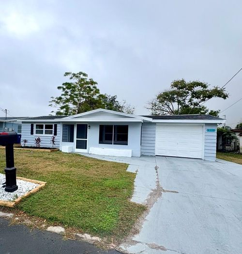 9110 Pegasus Ave, PORT RICHEY, FL, 34668-4822 | Card Image