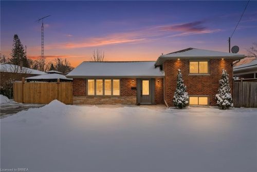 35 Hickery Pl, Brantford, ON, N3S3C7 | Card Image