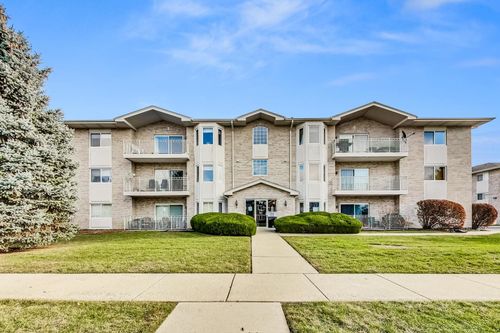 apt-303-717 N 5th Ave, Addison, IL, 60101-5754 | Card Image