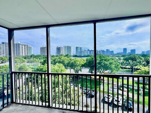 610-3475 N Country Club Dr, Aventura, FL, 33180-1779 | Card Image
