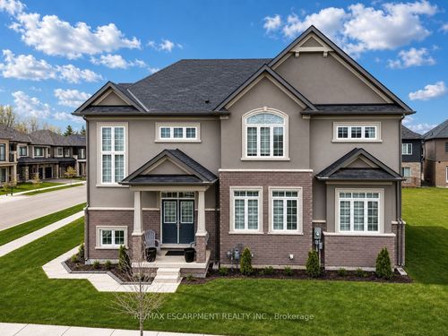 16 Stauffer Rd, Brantford, ON, N3V0B2 | Card Image