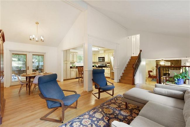 9685 Cone Ct, House other with 3 bedrooms, 3 bathrooms and null parking in Roswell GA | Image 5