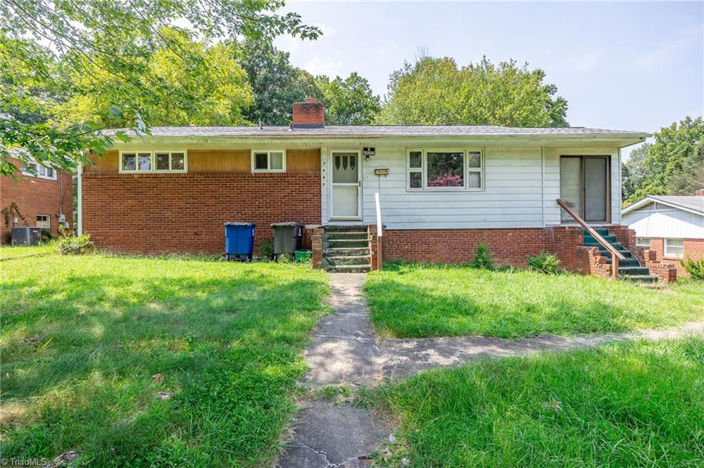 Konnoak Dr, Winston Salem, NC 27127