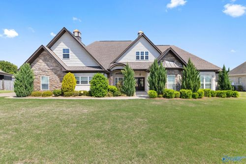 217 Carron Ln, Tuscumbia, AL, 35674-9395 | Card Image