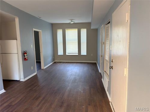 c-1324 Academy Ave, Saint Louis, MO, 63113-1336 | Card Image