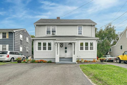 11 Benedict Street, Norwalk, CT, 06850 | Card Image