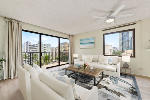 apt-801-2140 Kuhio Ave, Honolulu, HI, 96815-2308 | Card Image