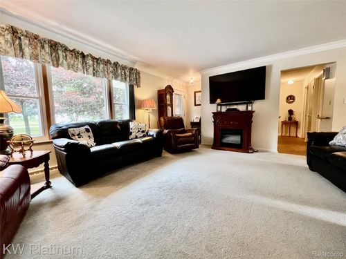 3775 Carrigan Rd, Fort Gratiot, MI, 48059-3000 | Card Image