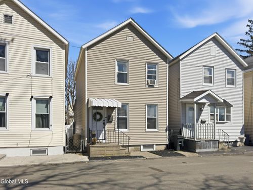 205 14th St, Watervliet, NY, 12189-2710 | Card Image