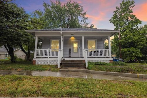 603 E Mill St, Liberty, MO, 64068-1830 | Card Image