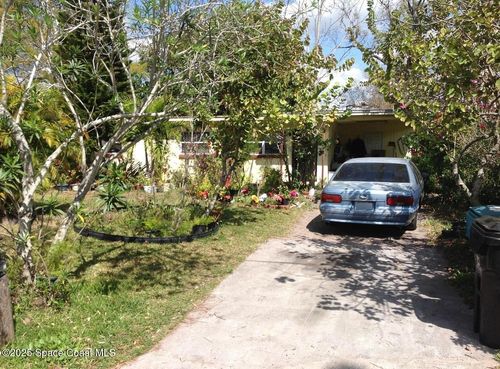 2841 W Amelia St, Orlando, FL, 32805-1101 | Card Image