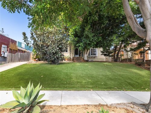 329 E Maple Ave, El Segundo, CA, 90245-2421 | Card Image