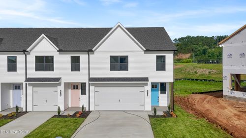 8722 Chapman Trace Way, Knoxville, TN, 37920-3346 | Card Image