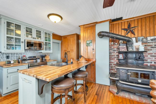 959 Presidential Hwy, House other with 8 bedrooms, 8 bathrooms and null parking in Jefferson NH | Image 31