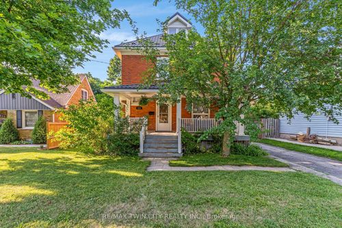 630 Lawrence St, Cambridge, ON, N3H2M9 | Card Image