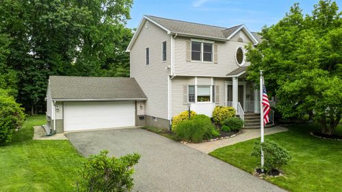41 Circle Dr, Paramus, NJ, 07652-3405 | Card Image
