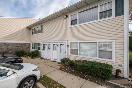 apt-28-1 Atlantic Ave, Farmingdale, NY, 11735-2769 | Card Image