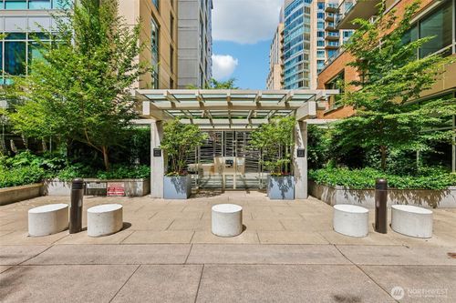 s1201-910 Lenora St, Seattle, WA, 98121-2754 | Card Image
