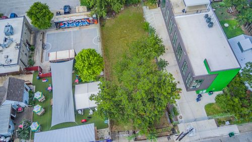 2905 E 2nd St, Austin, TX, 78702-4841 | Card Image
