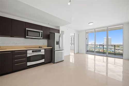 1608-90 Sw 3rd St, Miami, FL, 33130-4021 | Card Image