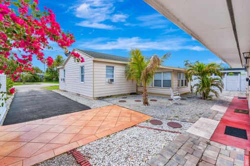 505 Foresteria Dr, Lake Park, FL, 33403-3369 | Card Image