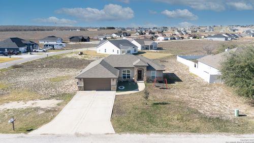 103 Muirfield St, La Vernia, TX, 78121-5106 | Card Image