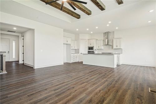 20683 Skyview Ln, Spring Hill, KS, 66083-7606 | Card Image