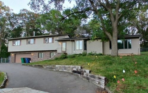 1515 Calvary Hill Ln, Saint Cloud, MN, 56301-5134 | Card Image