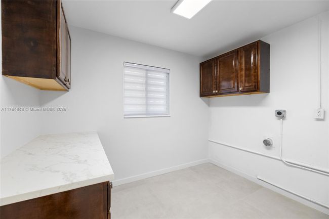 211 Sw 14 Th St, House other with 3 bedrooms, 2 bathrooms and null parking in Pompano Beach FL | Image 24